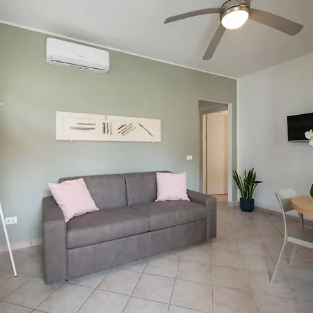 Le Di Salvia San Vincenzo